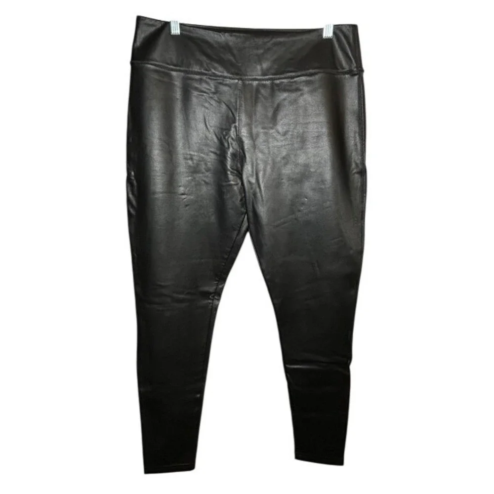 Nordstrom Women's Slick Cropped Faux Leather Pull On Black Leggings LG